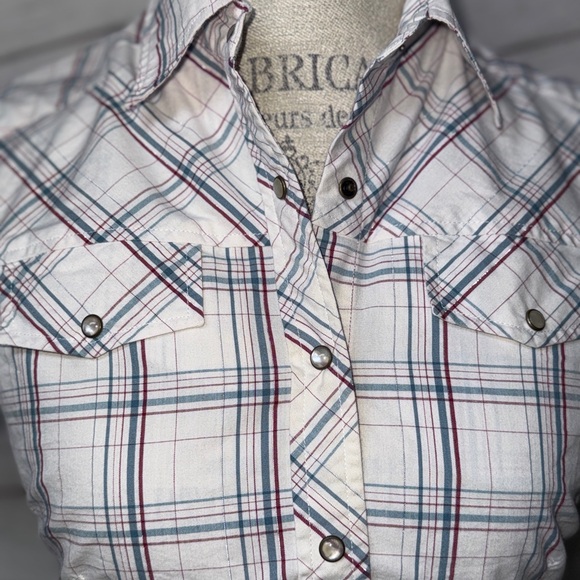 Ambiance Apparel White Plaid Button-Down Shirt - Picture 3 of 4